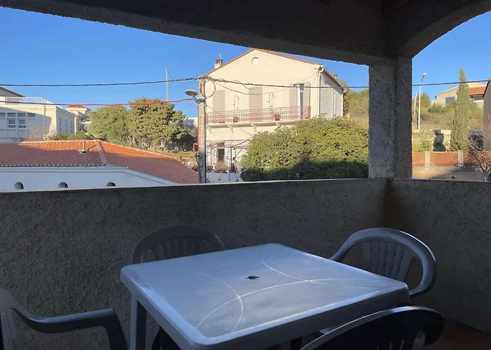 2 Pièces Sur Bn000-004 * Banyuls-sur-Mer